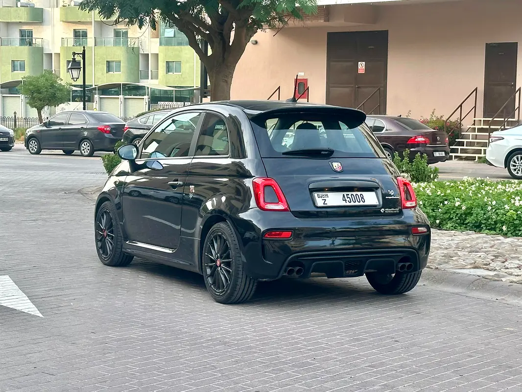 ABARTH 595 Competizione 2022 - photo 3 - Import Émirats | International Cars
