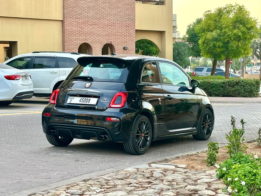 ABARTH 595 Competizione 2022 - photo 6 - Import Émirats | International Cars