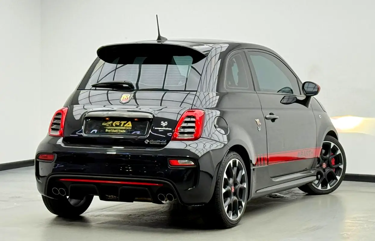 ABARTH 595 Competizione 2019 - photo 6 - Import Émirats | International Cars