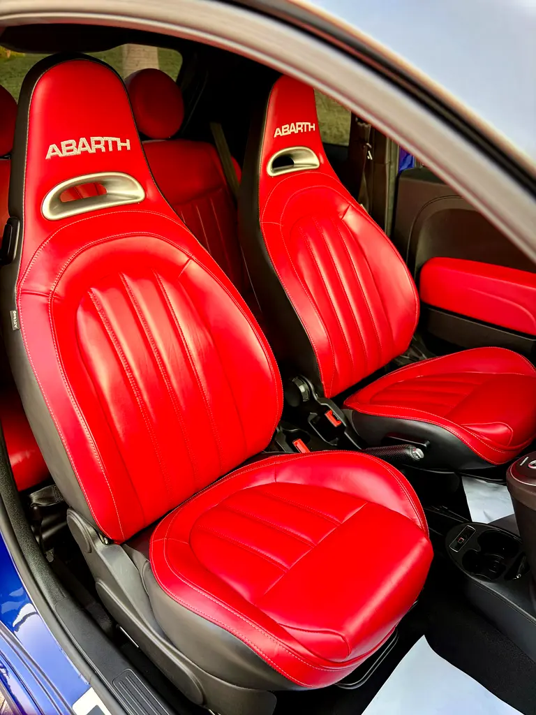 ABARTH 595 Competizione 2020 - photo 9 - Import Émirats | International Cars