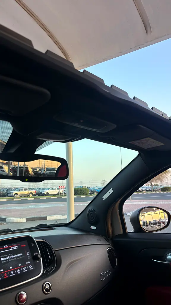 ABARTH 595 Competizione 2021 - photo 8 - Import Émirats | International Cars