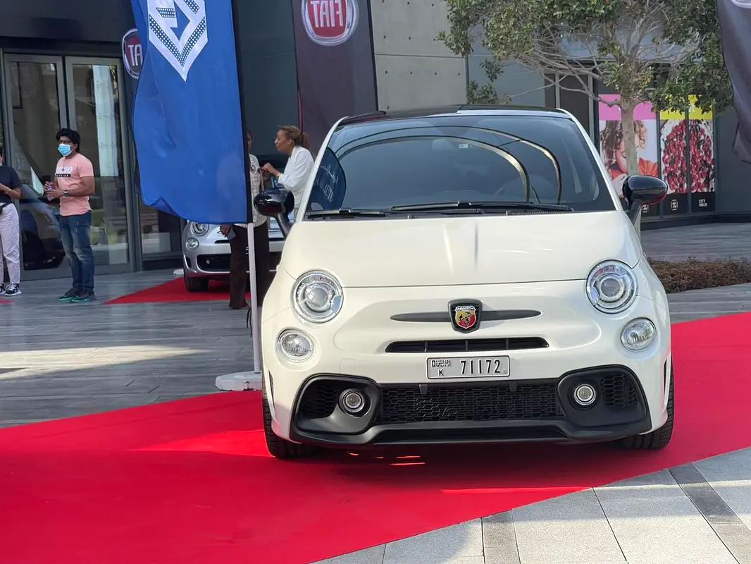 ABARTH 595 Essesse 2020 - photo 2 - Import Émirats | International Cars