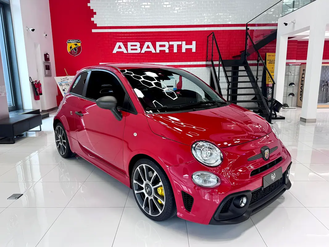 ABARTH 695 Turismo 2023