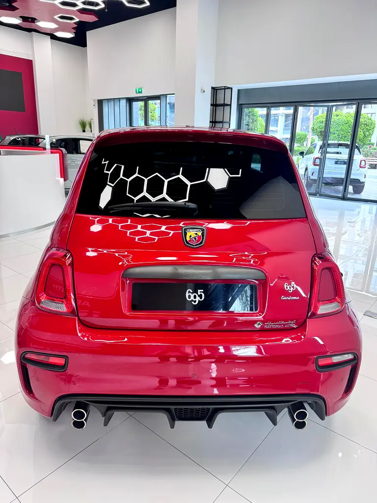 ABARTH 695 Turismo 2023 - photo 10 - Import Émirats | International Cars