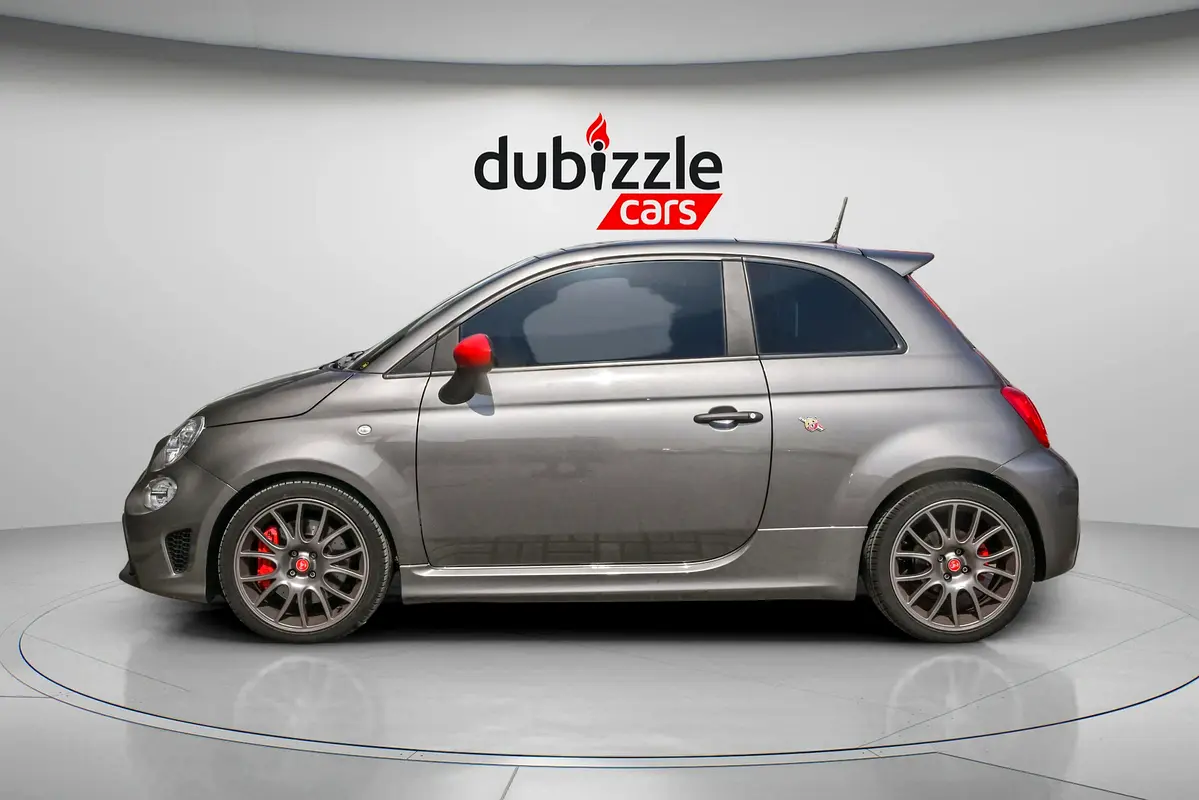 ABARTH 695 Competizione 2023 - photo 10 - Import Émirats | International Cars