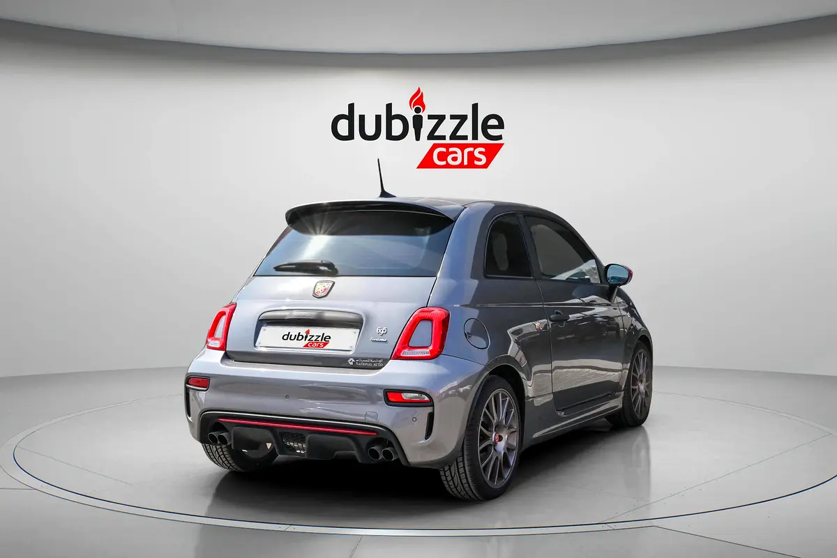 ABARTH 695 Competizione 2023 - photo 11 - Import Émirats | International Cars