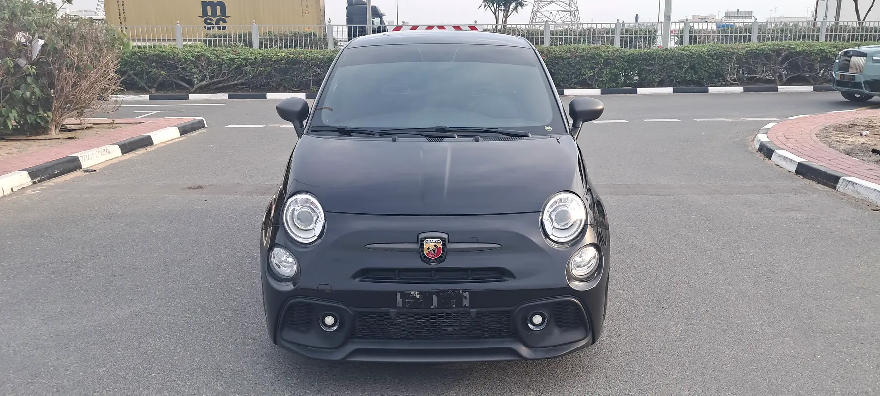 ABARTH 695 Turismo 2023 - photo 4 - Import Émirats | International Cars