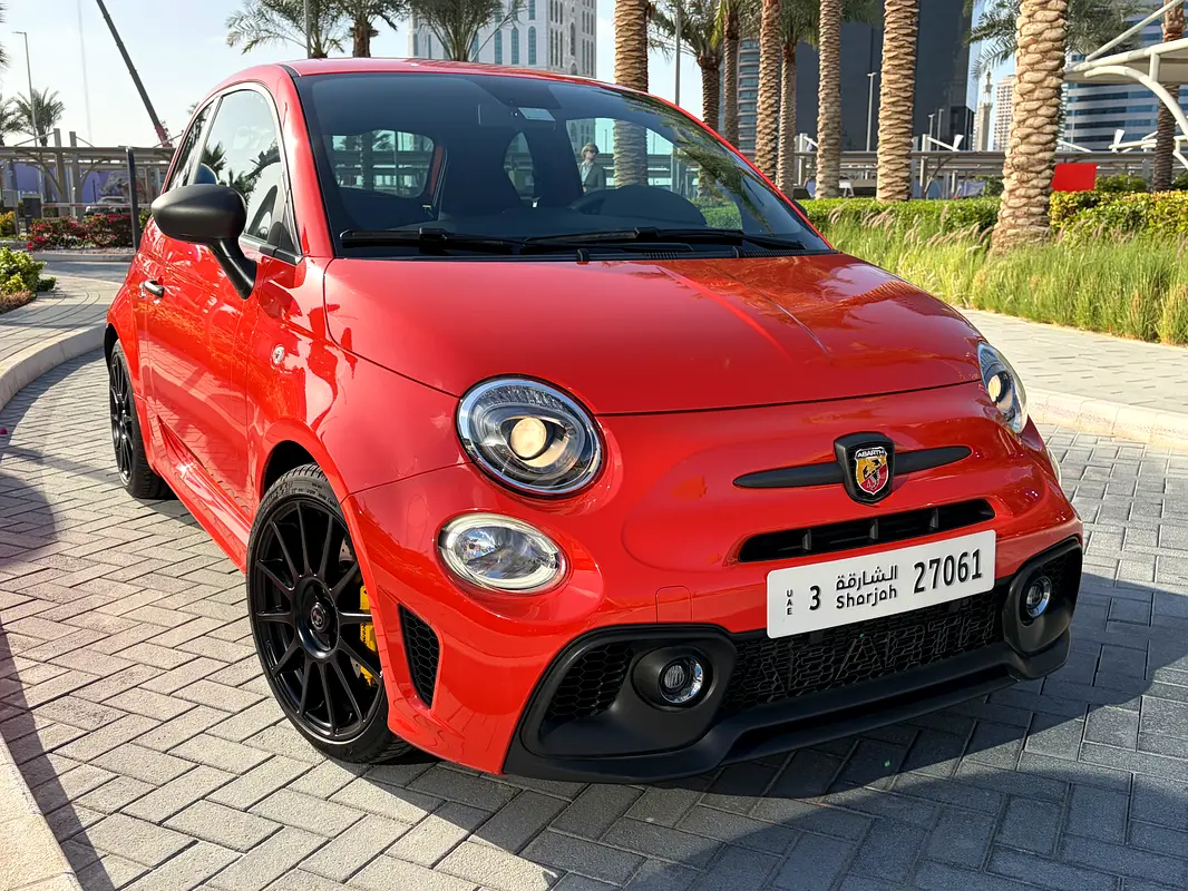 ABARTH 695 Competizione 2024 - photo 2 - Import Émirats | International Cars