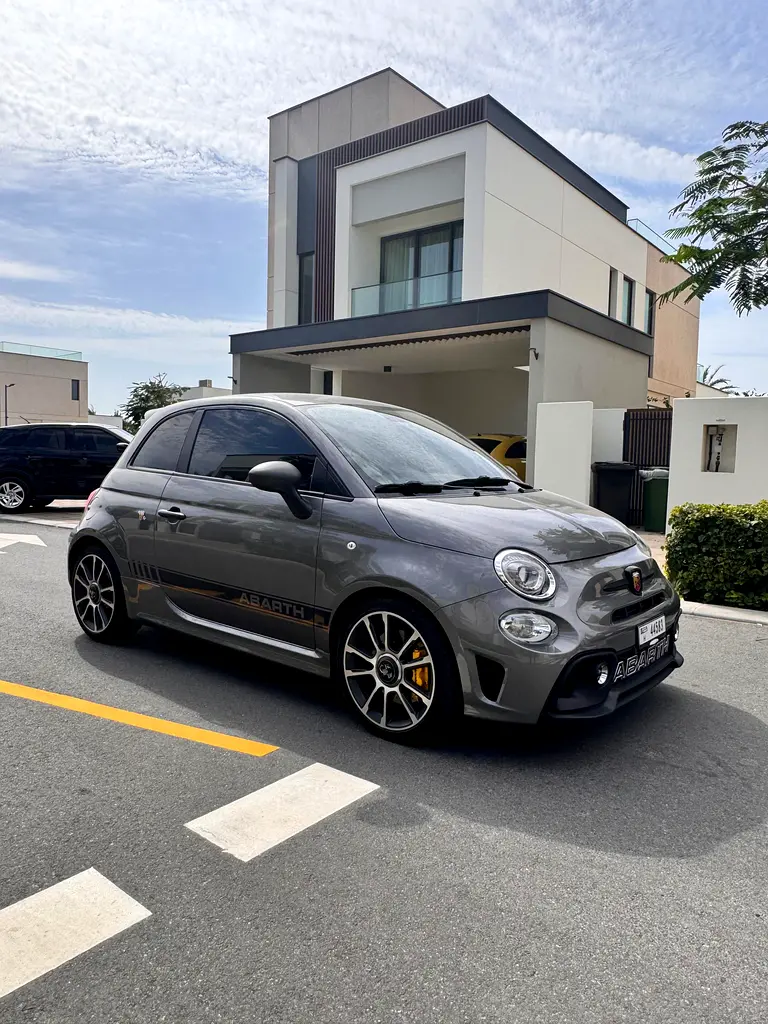ABARTH 695 Turismo 2024