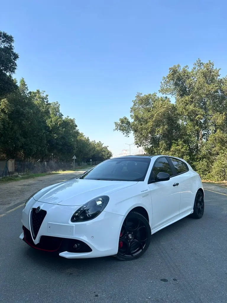 ALFA ROMEO GIULIETTA Veloce 2019 - photo 2 - Import Émirats | International Cars