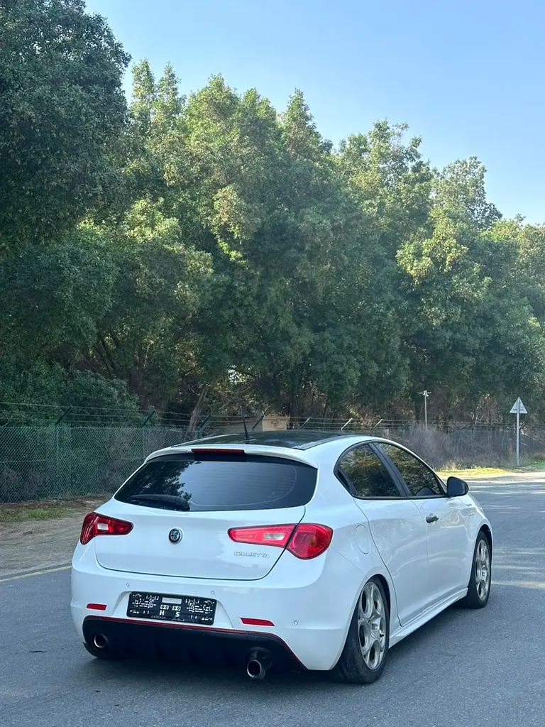 ALFA ROMEO GIULIETTA Veloce 2019 - photo 3 - Import Émirats | International Cars