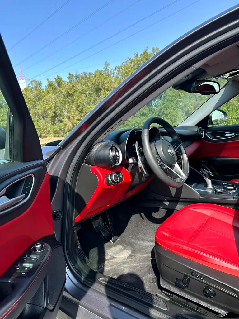 ALFA ROMEO Giulia Super 2019 - photo 8 - Import Émirats | International Cars