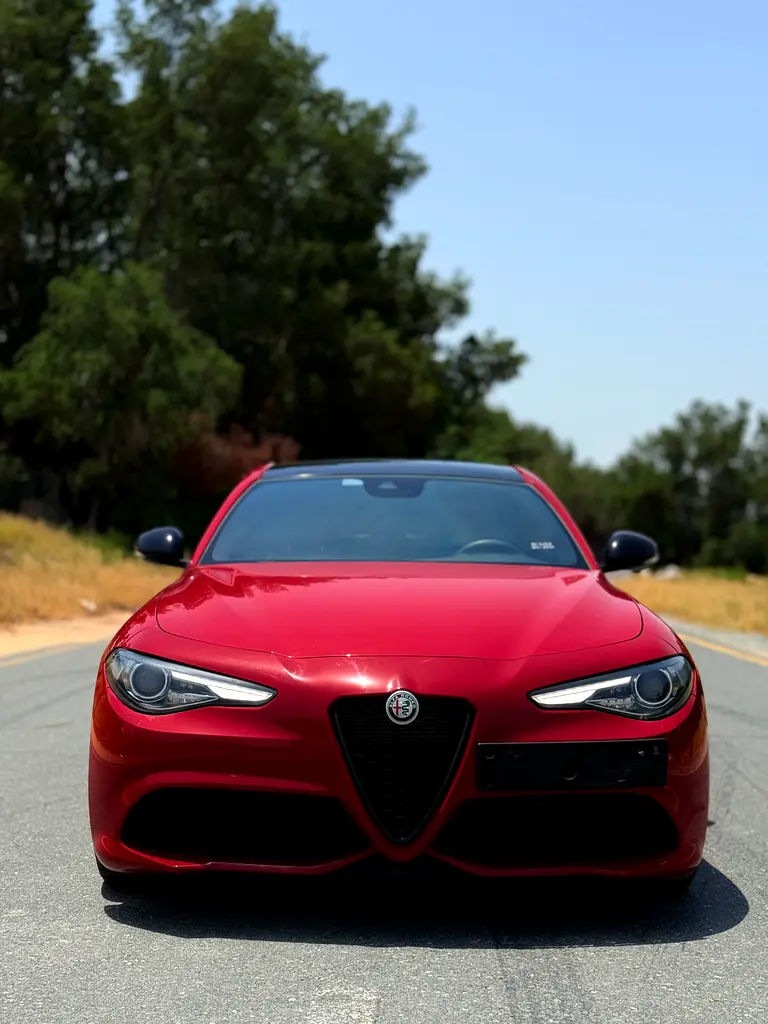 ALFA ROMEO Giulia Veloce 2023 - photo 2 - Import Émirats | International Cars