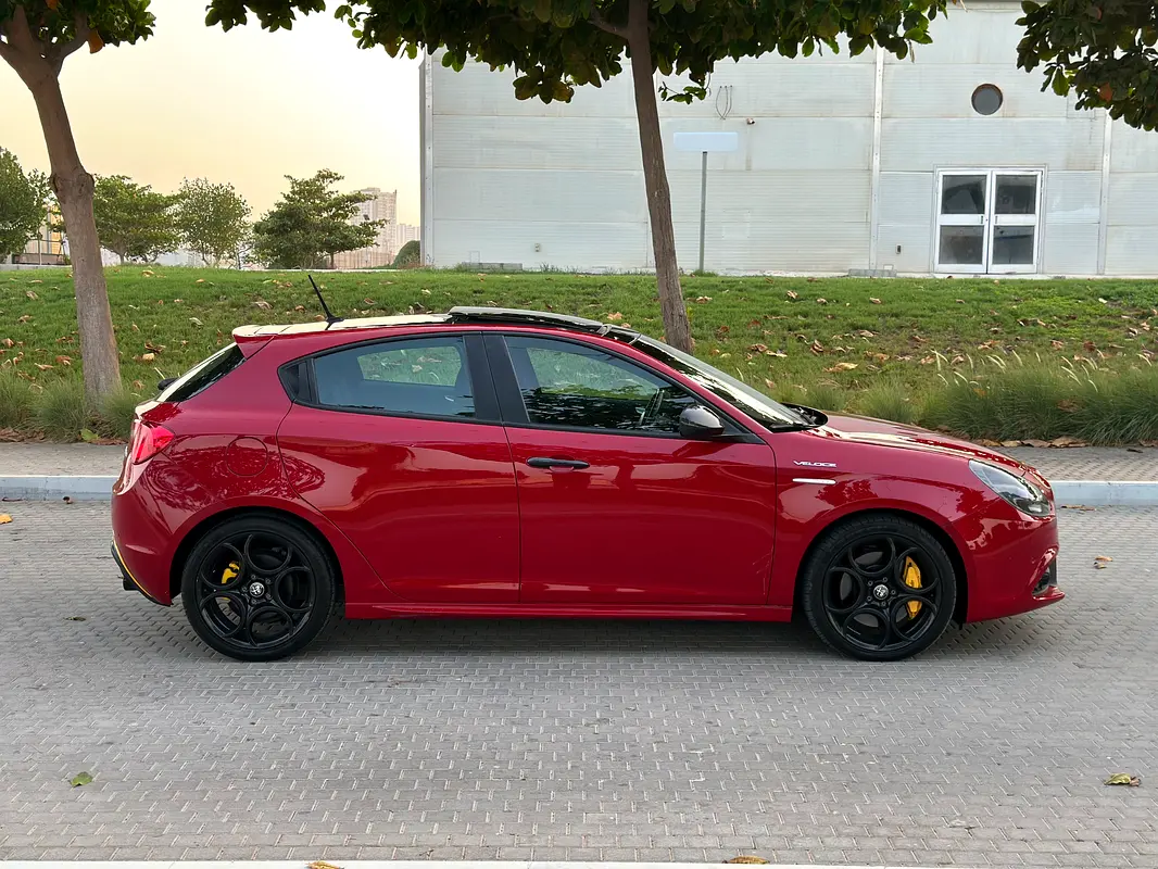 ALFA ROMEO GIULIETTA Turbo Full 2021 - photo 8 - Import Émirats | International Cars