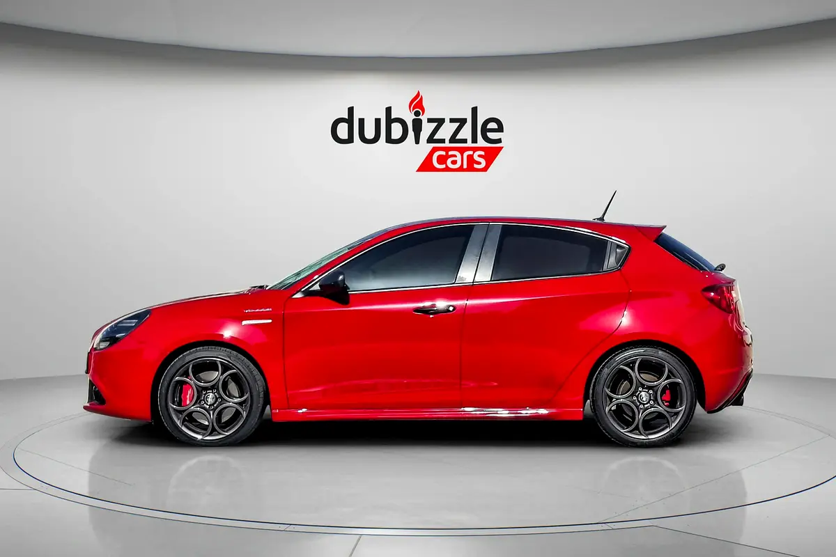 ALFA ROMEO GIULIETTA Veloce 2021 - photo 8 - Import Émirats | International Cars