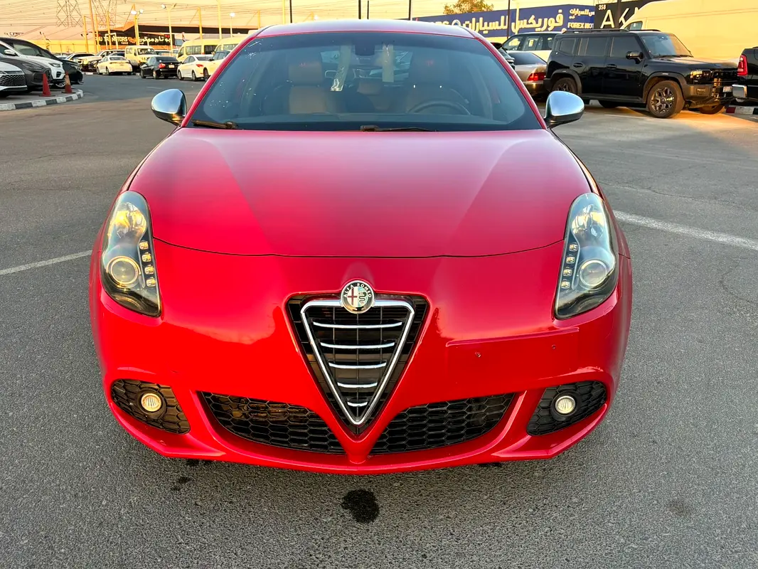 ALFA ROMEO GIULIETTA Turbo Full 2012 - photo 9 - Import Émirats | International Cars