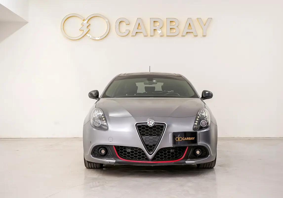 ALFA ROMEO GIULIETTA Veloce 2021 - photo 2 - Import Émirats | International Cars