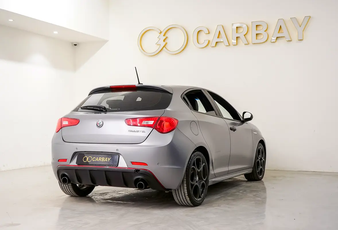 ALFA ROMEO GIULIETTA Veloce 2021 - photo 5 - Import Émirats | International Cars