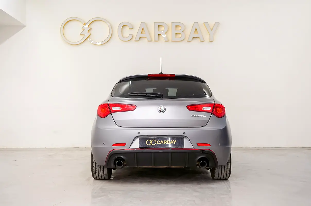 ALFA ROMEO GIULIETTA Veloce 2021 - photo 6 - Import Émirats | International Cars