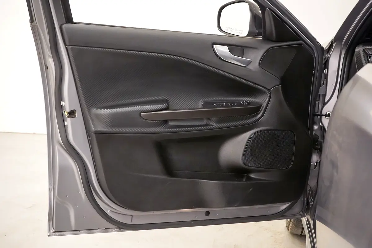 ALFA ROMEO GIULIETTA Veloce 2021 - photo 8 - Import Émirats | International Cars