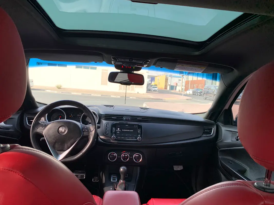 ALFA ROMEO GIULIETTA Veloce 2020 - photo 6 - Import Émirats | International Cars