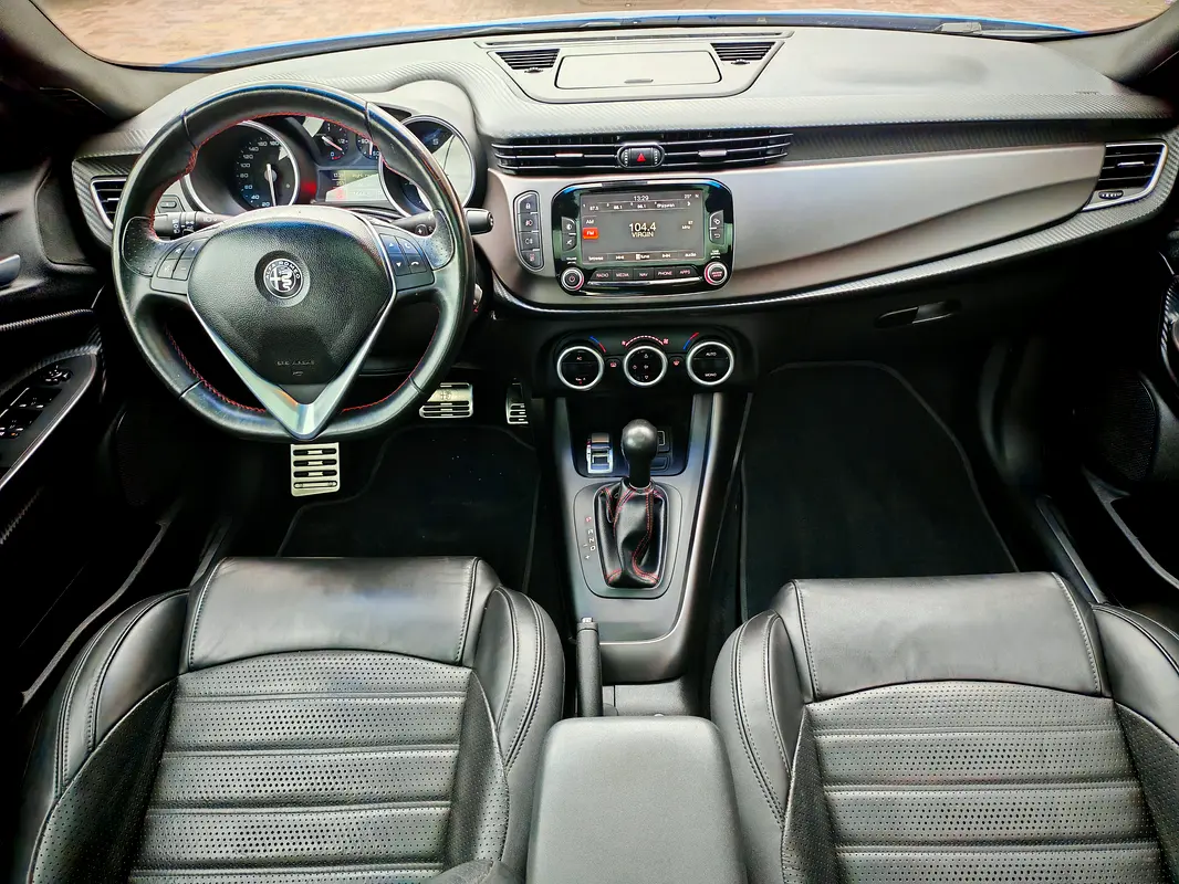 ALFA ROMEO GIULIETTA Veloce 2019 - photo 10 - Import Émirats | International Cars