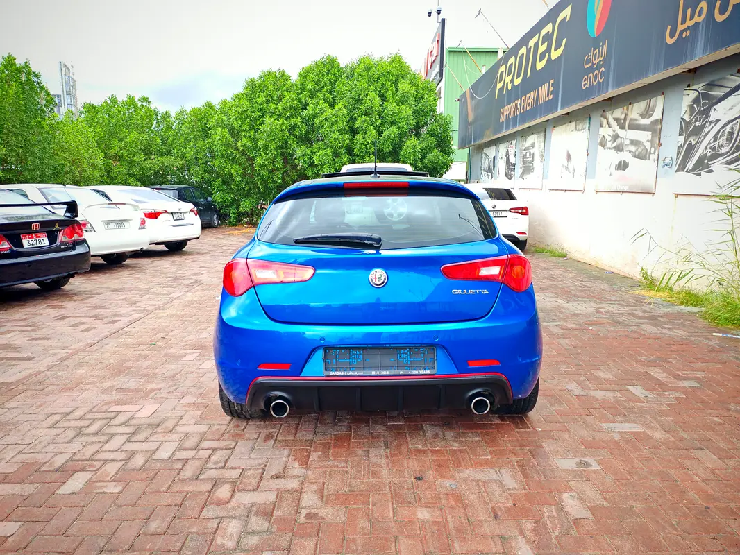 ALFA ROMEO GIULIETTA Veloce 2019 - photo 6 - Import Émirats | International Cars