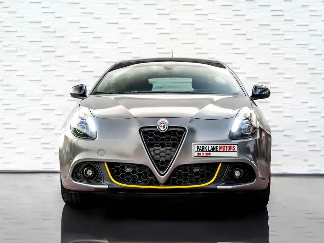 ALFA ROMEO GIULIETTA Veloce 2021 - photo 2 - Import Émirats | International Cars