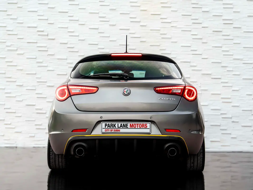 ALFA ROMEO GIULIETTA Veloce 2021 - photo 4 - Import Émirats | International Cars