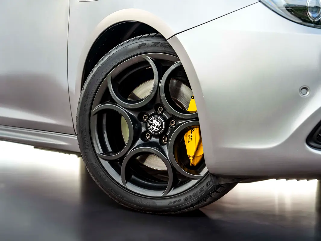 ALFA ROMEO GIULIETTA Veloce 2021 - photo 7 - Import Émirats | International Cars