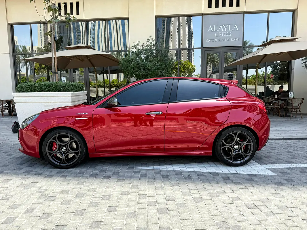 ALFA ROMEO GIULIETTA Veloce 2019 - photo 11 - Import Émirats | International Cars