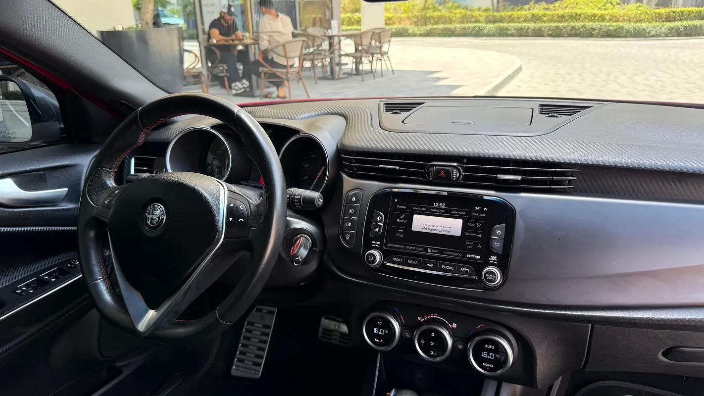 ALFA ROMEO GIULIETTA Veloce 2019 - photo 5 - Import Émirats | International Cars