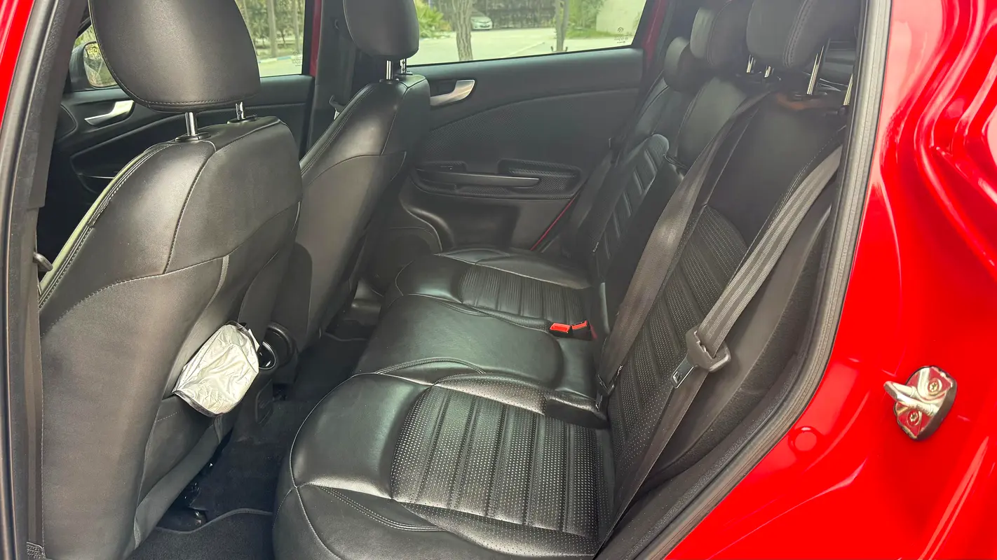 ALFA ROMEO GIULIETTA Veloce 2019 - photo 6 - Import Émirats | International Cars