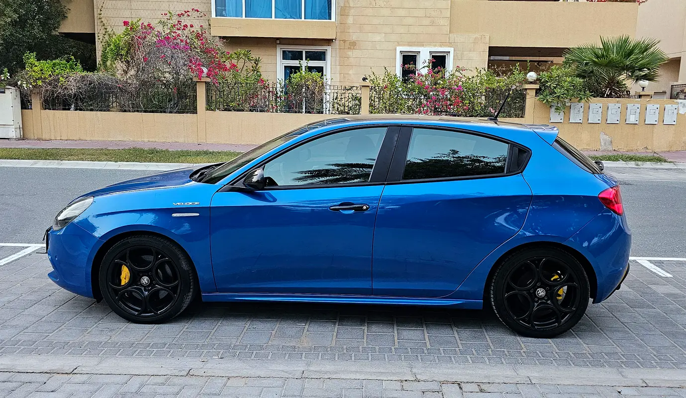 ALFA ROMEO GIULIETTA Veloce 2021 - photo 6 - Import Émirats | International Cars