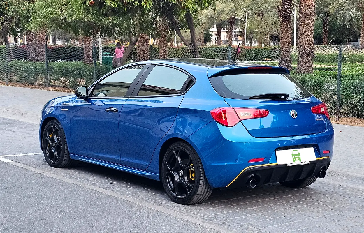 ALFA ROMEO GIULIETTA Veloce 2021 - photo 9 - Import Émirats | International Cars