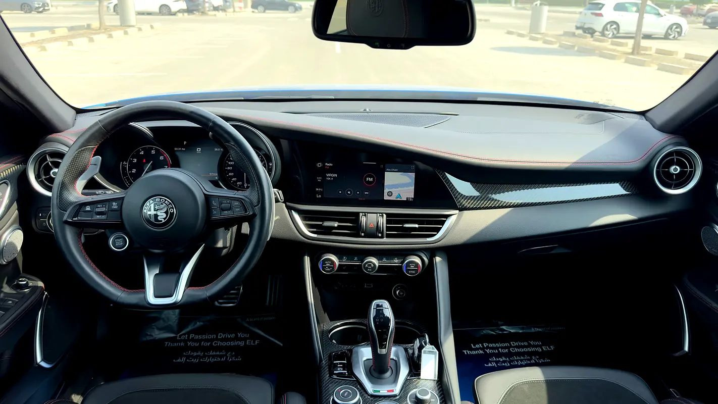 ALFA ROMEO Giulia Estrema 2023 - photo 11 - Import Émirats | International Cars