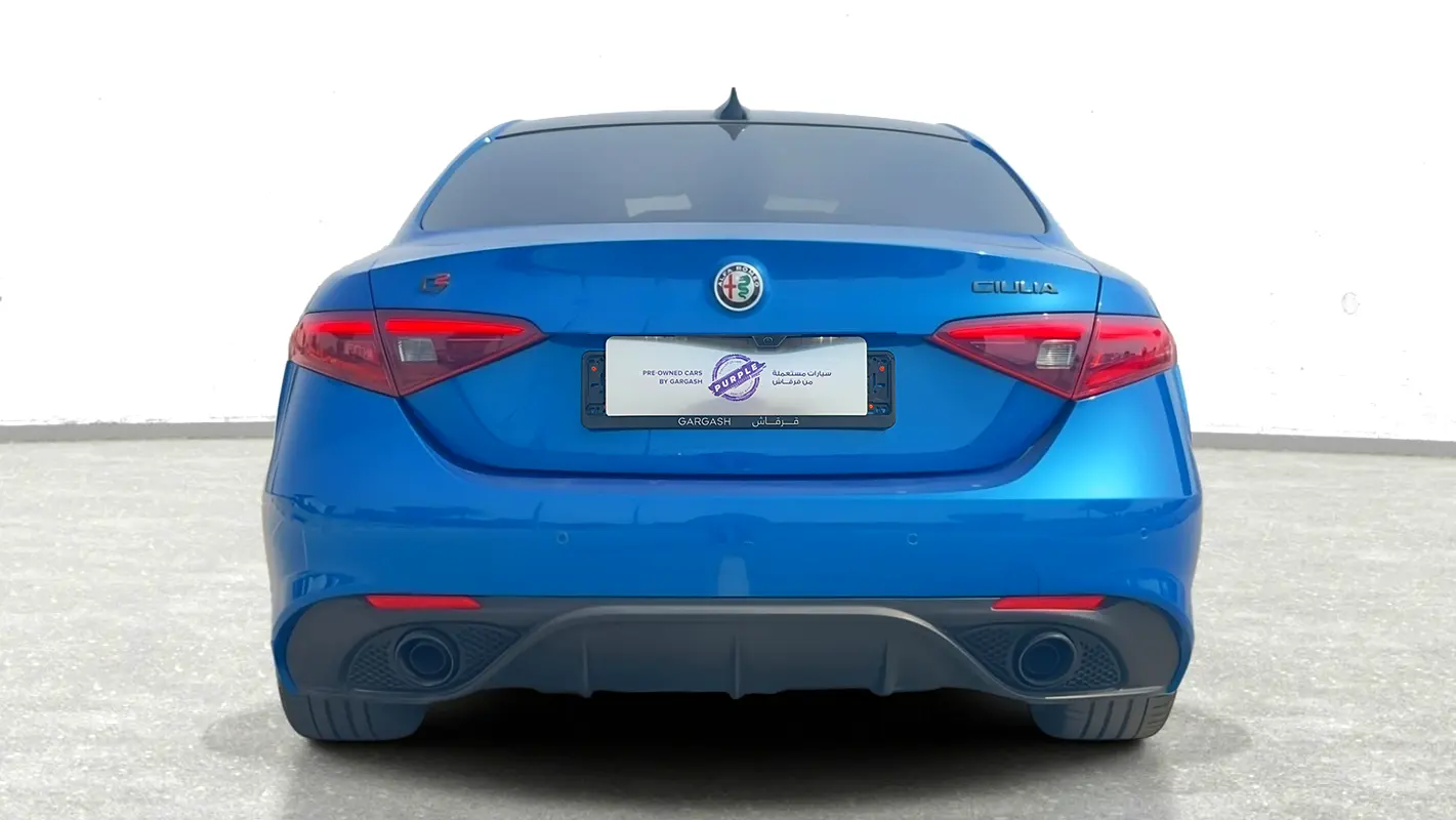 ALFA ROMEO Giulia Estrema 2023 - photo 6 - Import Émirats | International Cars