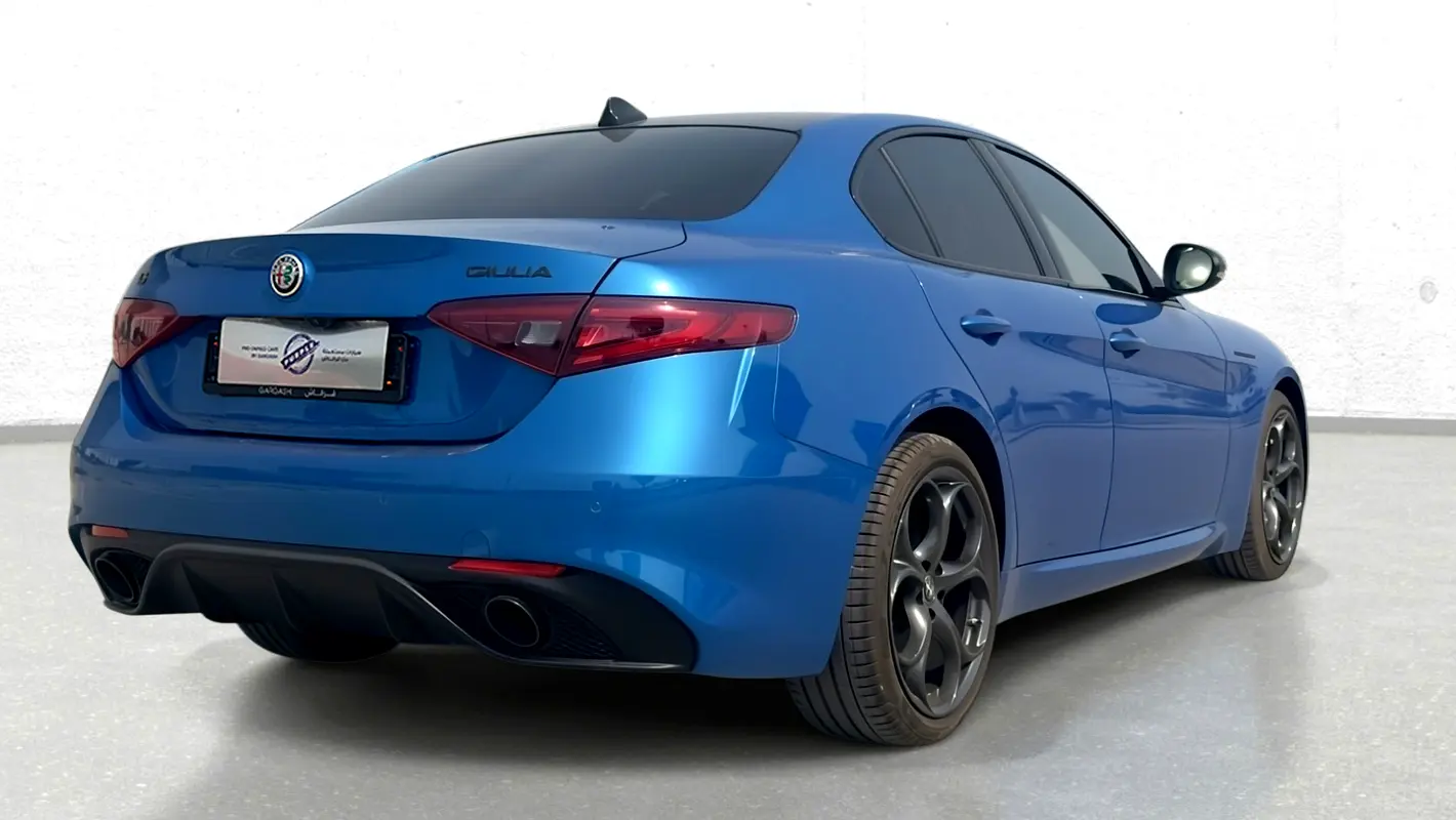 ALFA ROMEO Giulia Estrema 2023 - photo 7 - Import Émirats | International Cars