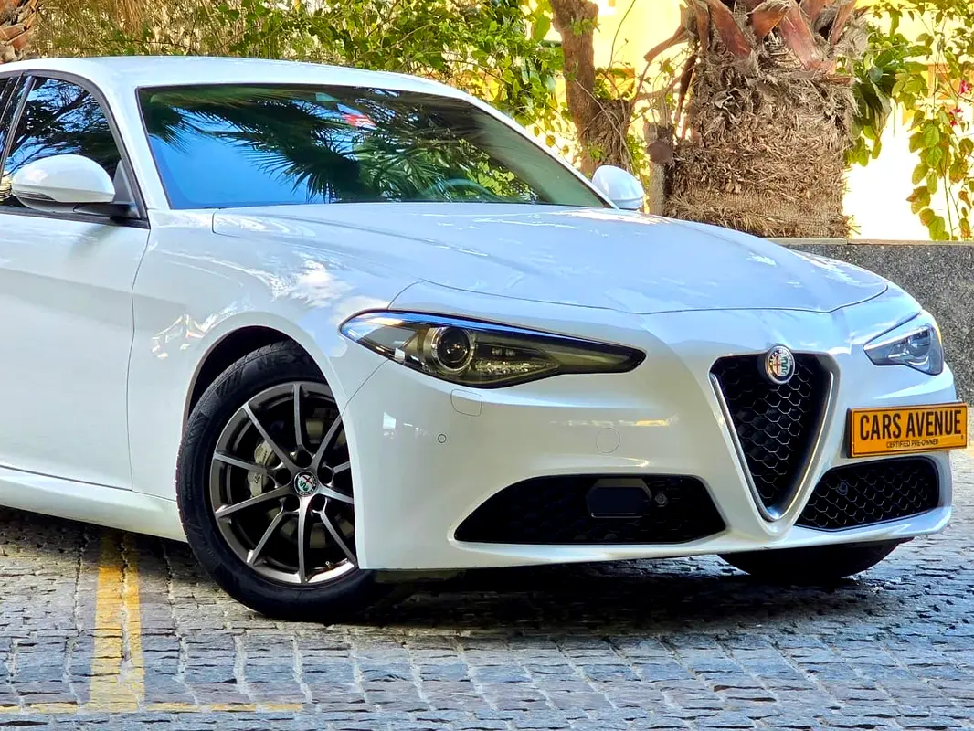 ALFA ROMEO Giulia Super 2018 - photo 5 - Import Émirats | International Cars