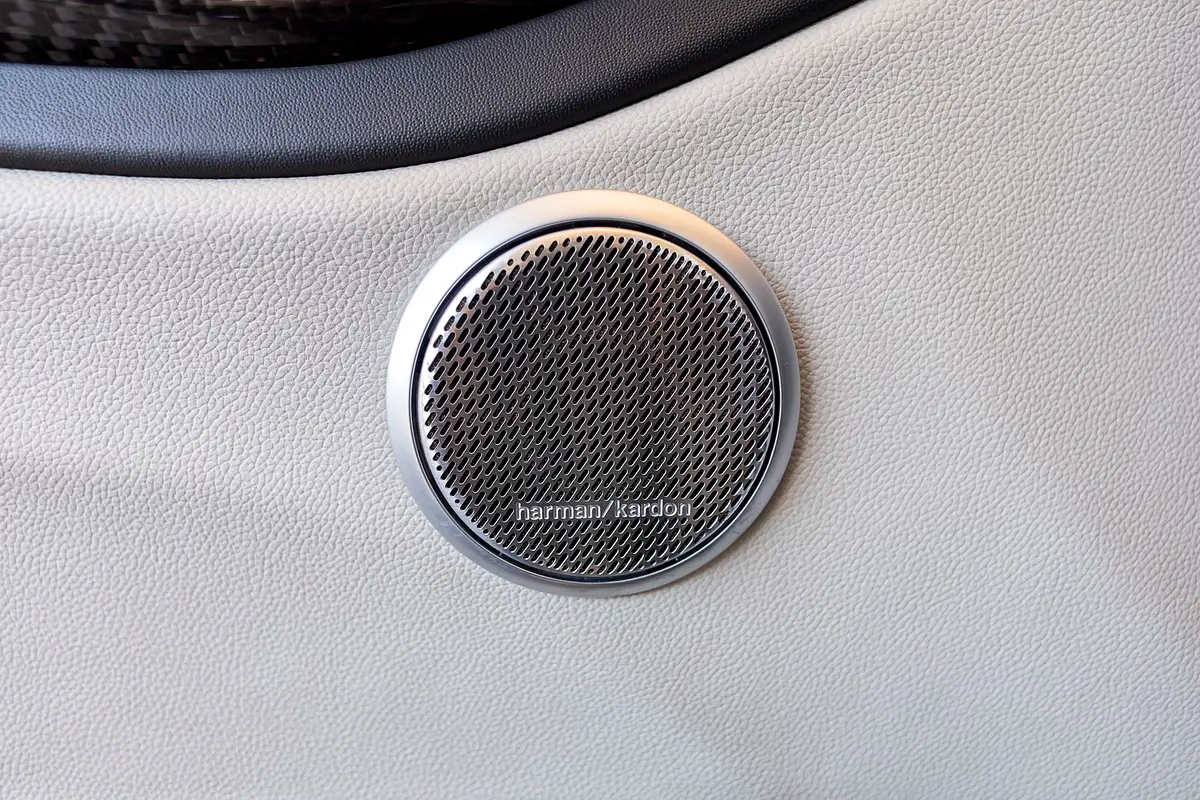 ALFA ROMEO Giulia Quadrifoglio 2020 - photo 11 - Import Émirats | International Cars