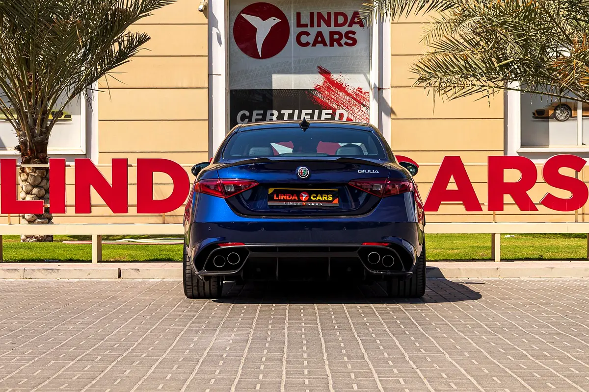ALFA ROMEO Giulia Quadrifoglio 2020 - photo 5 - Import Émirats | International Cars