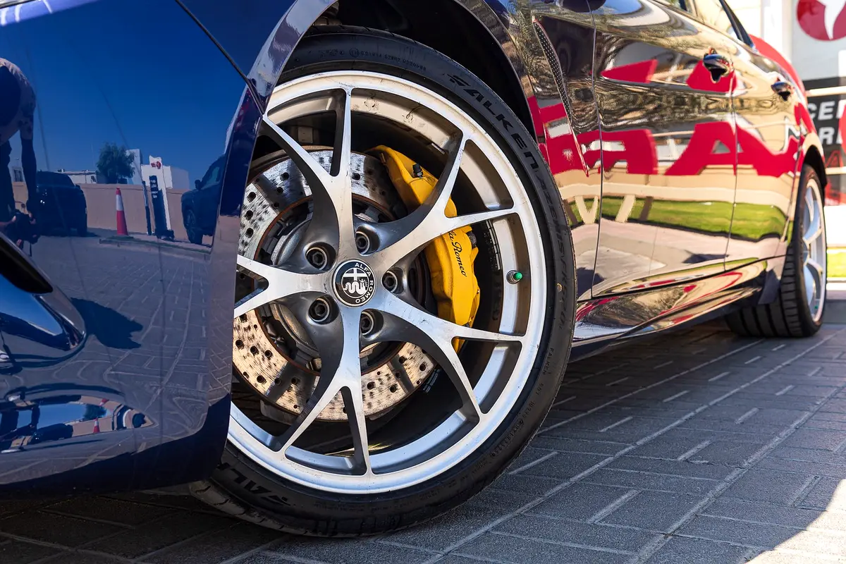 ALFA ROMEO Giulia Quadrifoglio 2020 - photo 9 - Import Émirats | International Cars