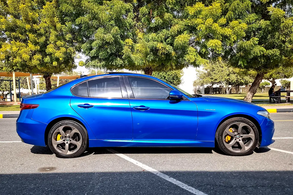 ALFA ROMEO Giulia Veloce 2018 - photo 4 - Import Émirats | International Cars