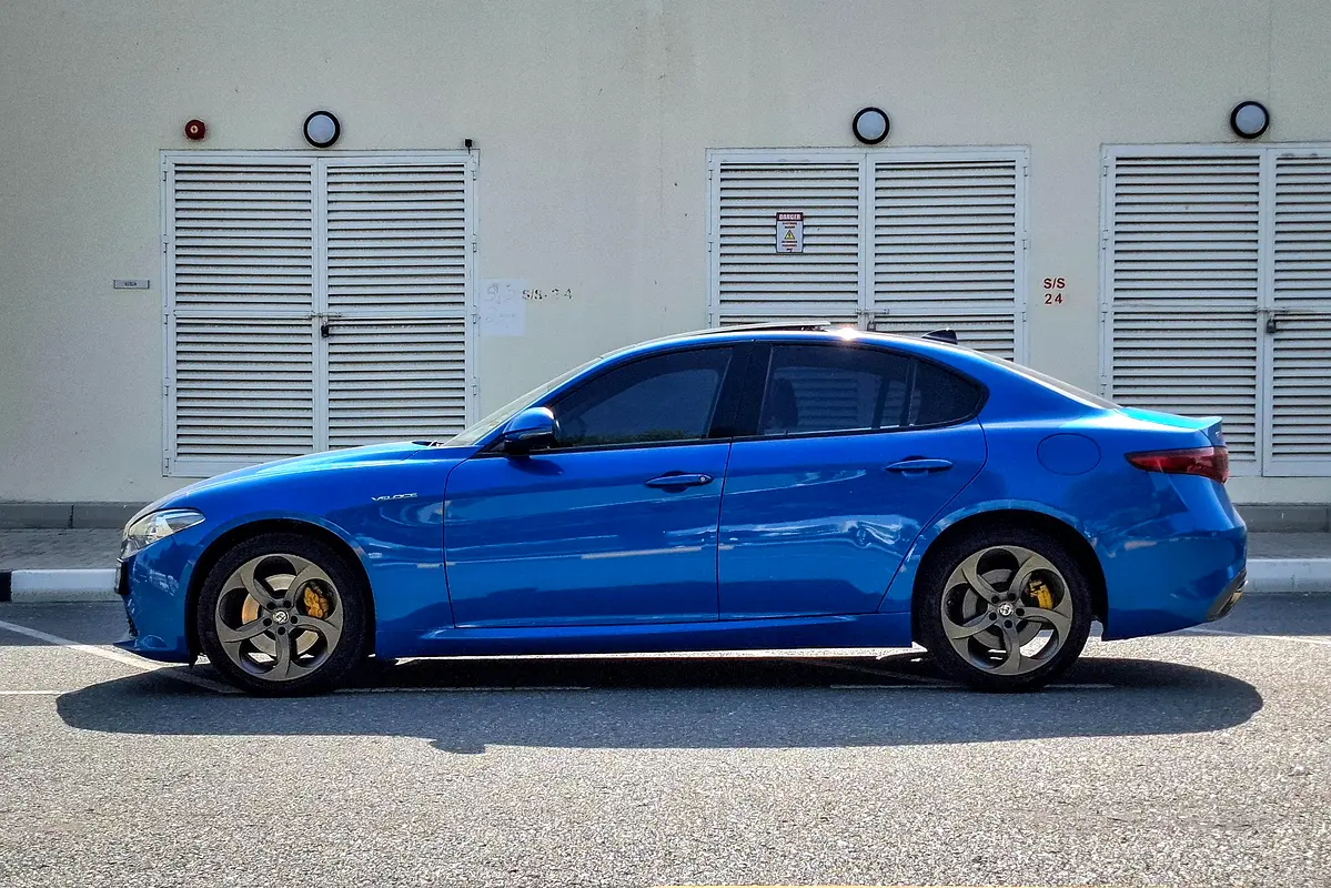 ALFA ROMEO Giulia Veloce 2018 - photo 5 - Import Émirats | International Cars