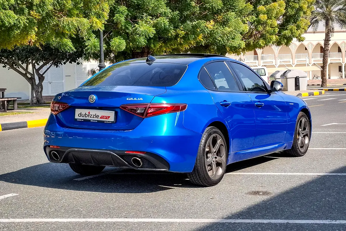 ALFA ROMEO Giulia Veloce 2018 - photo 6 - Import Émirats | International Cars