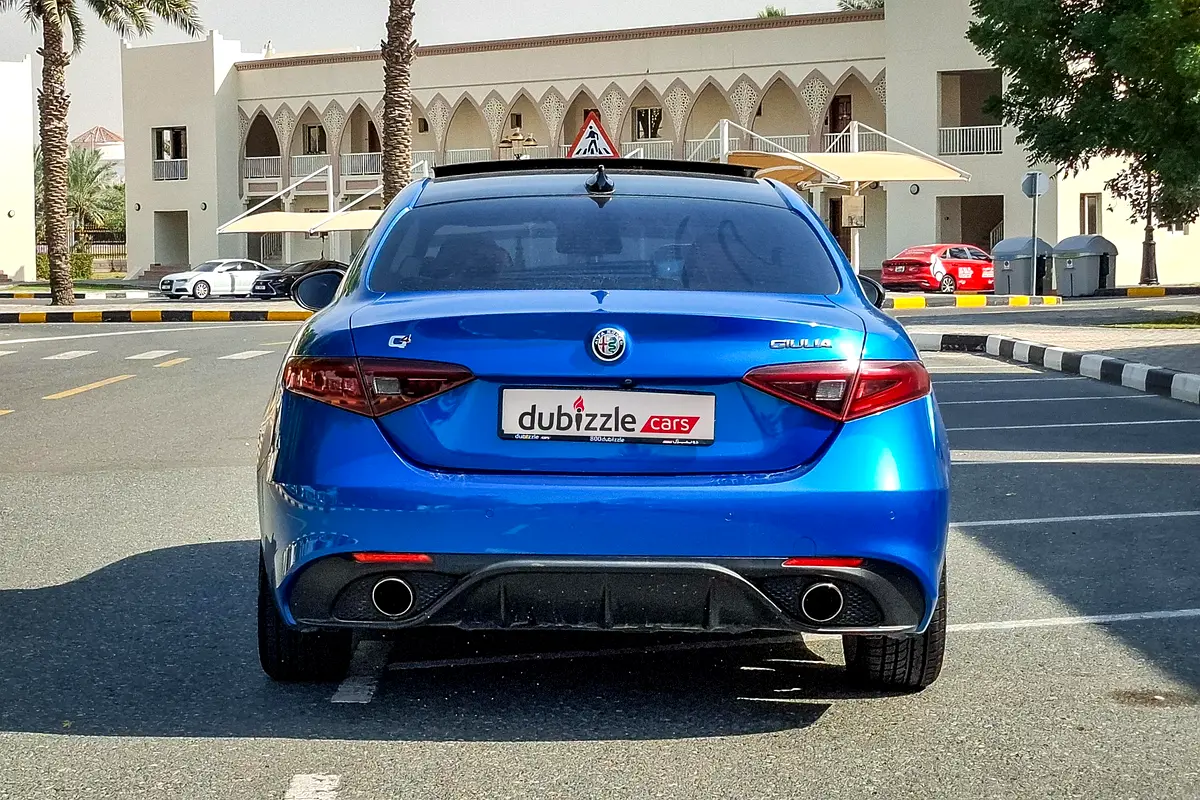 ALFA ROMEO Giulia Veloce 2018 - photo 7 - Import Émirats | International Cars