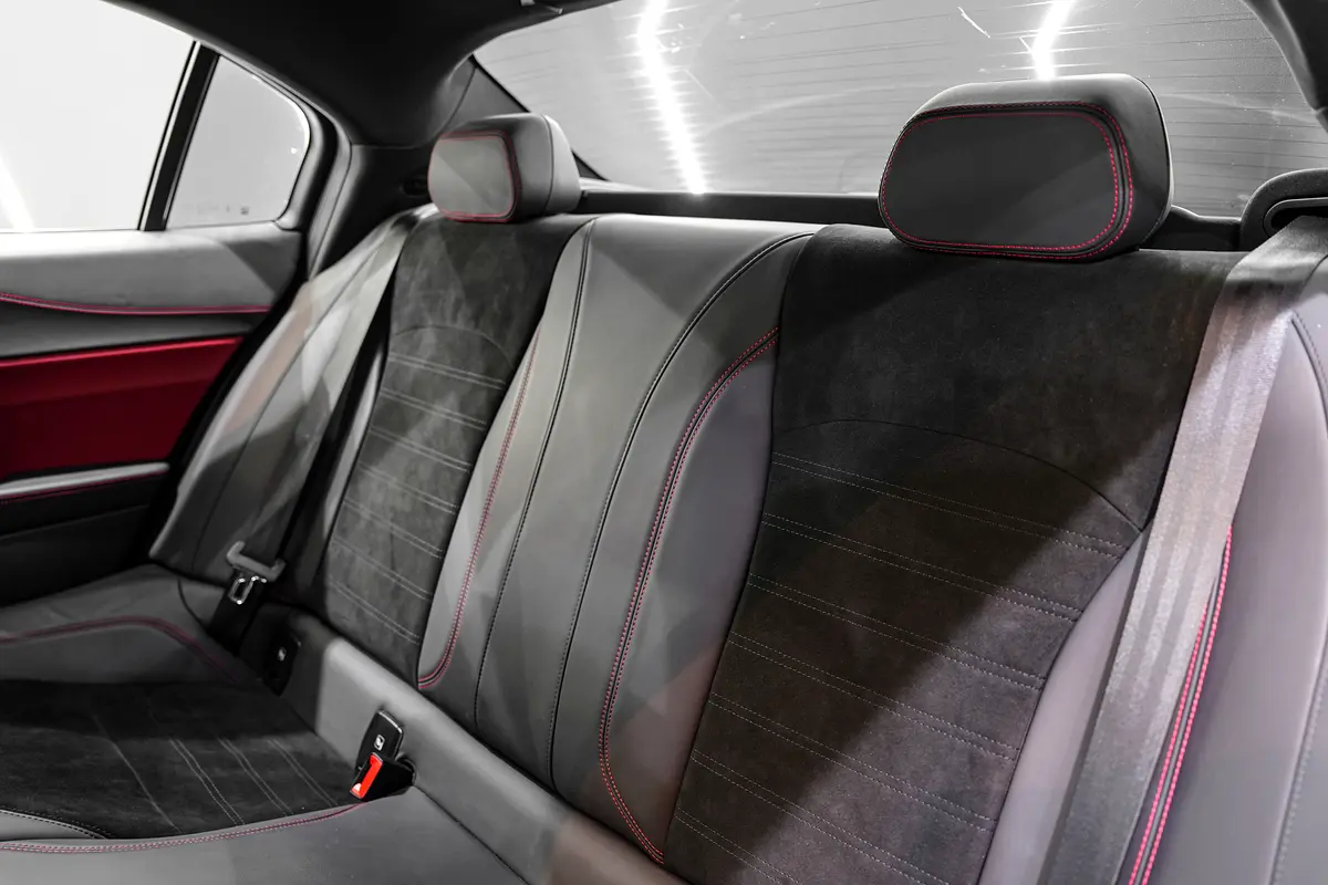 ALFA ROMEO Giulia Other 2018 - photo 11 - Import Émirats | International Cars