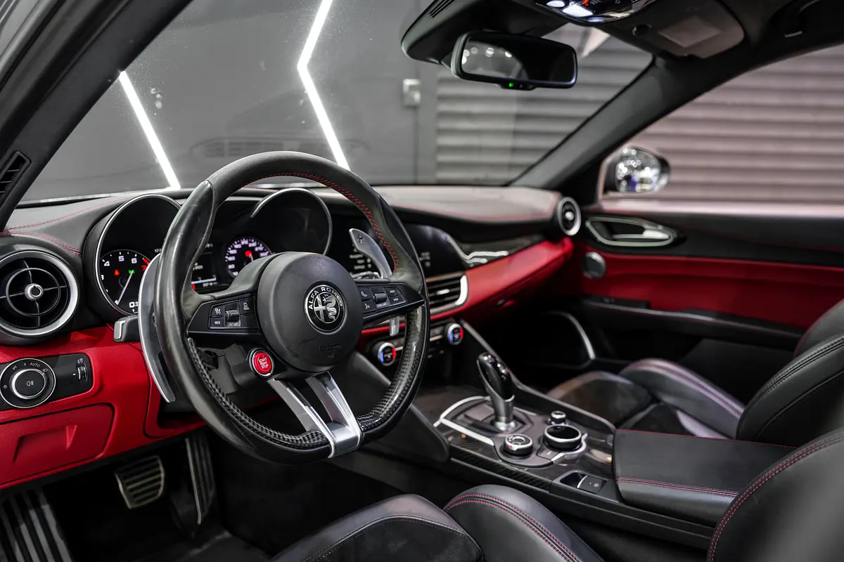 ALFA ROMEO Giulia Other 2018 - photo 5 - Import Émirats | International Cars