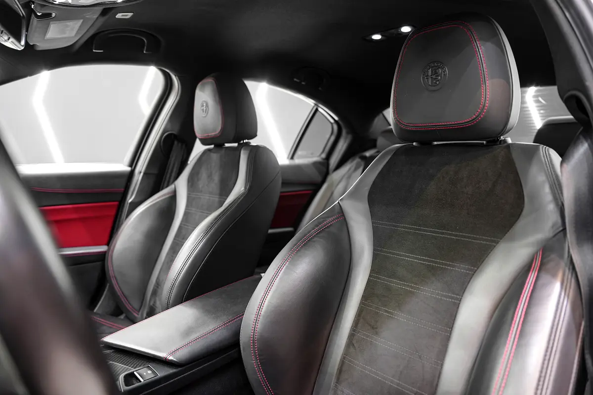 ALFA ROMEO Giulia Other 2018 - photo 6 - Import Émirats | International Cars