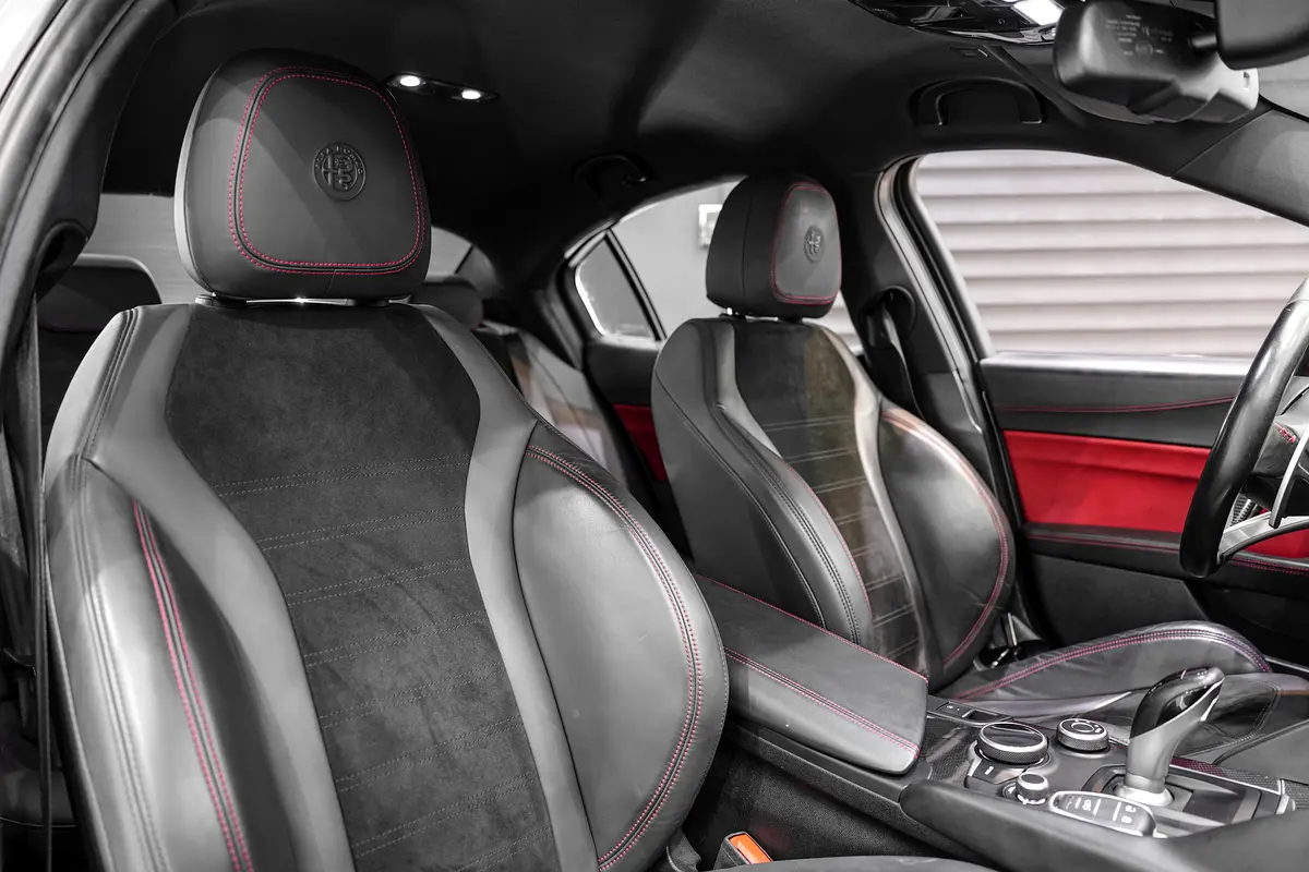 ALFA ROMEO Giulia Other 2018 - photo 9 - Import Émirats | International Cars